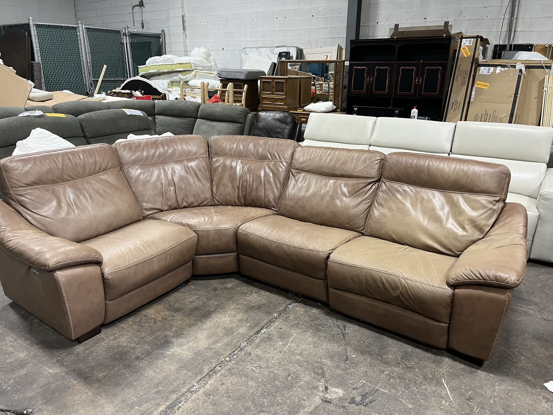 Macys Brand Reclining Sectional 500 for Sale in Paterson, NJ OfferUp