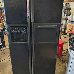 GE double door refrigerator