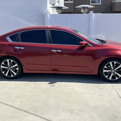 2017 Nissan Altima SR
