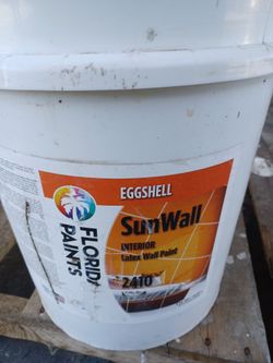 5 gallons Interior Eggshells Light yellow paint