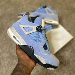 Air Jordan 4 Retro University Blue