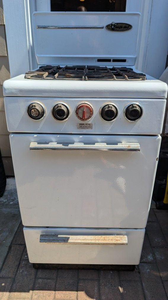 Vintage Magic Chef Stove Range Cooktop Oven Mid-Century Trailer Camper 24" Apartment Size Retro Airstream