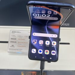 Moto Razr 2025 $79 When You Get A New Number And Port In 