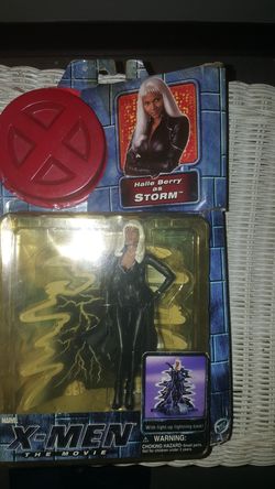 Xmen figure Halle berry