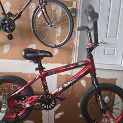 Kids 12in Bike With Training Wheels