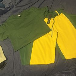 NEW FASHION NOVA  SET SIZE SMALL