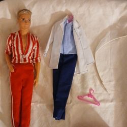 2012 Ken With Clothes
