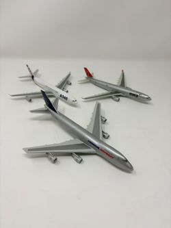 Dragon Wings 1:400 Diecast Model Lot of 3 FedEx 747 Airbus A340 Northwest A330