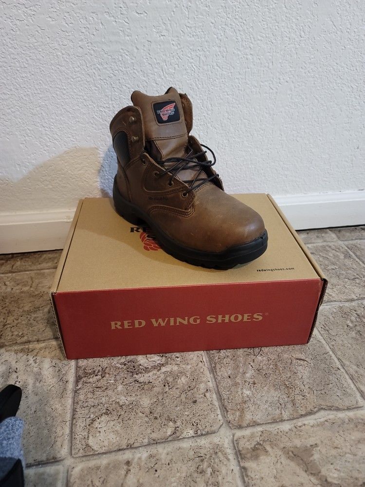 New Red Wing Work Boots Size 8 Non-metallic Toe