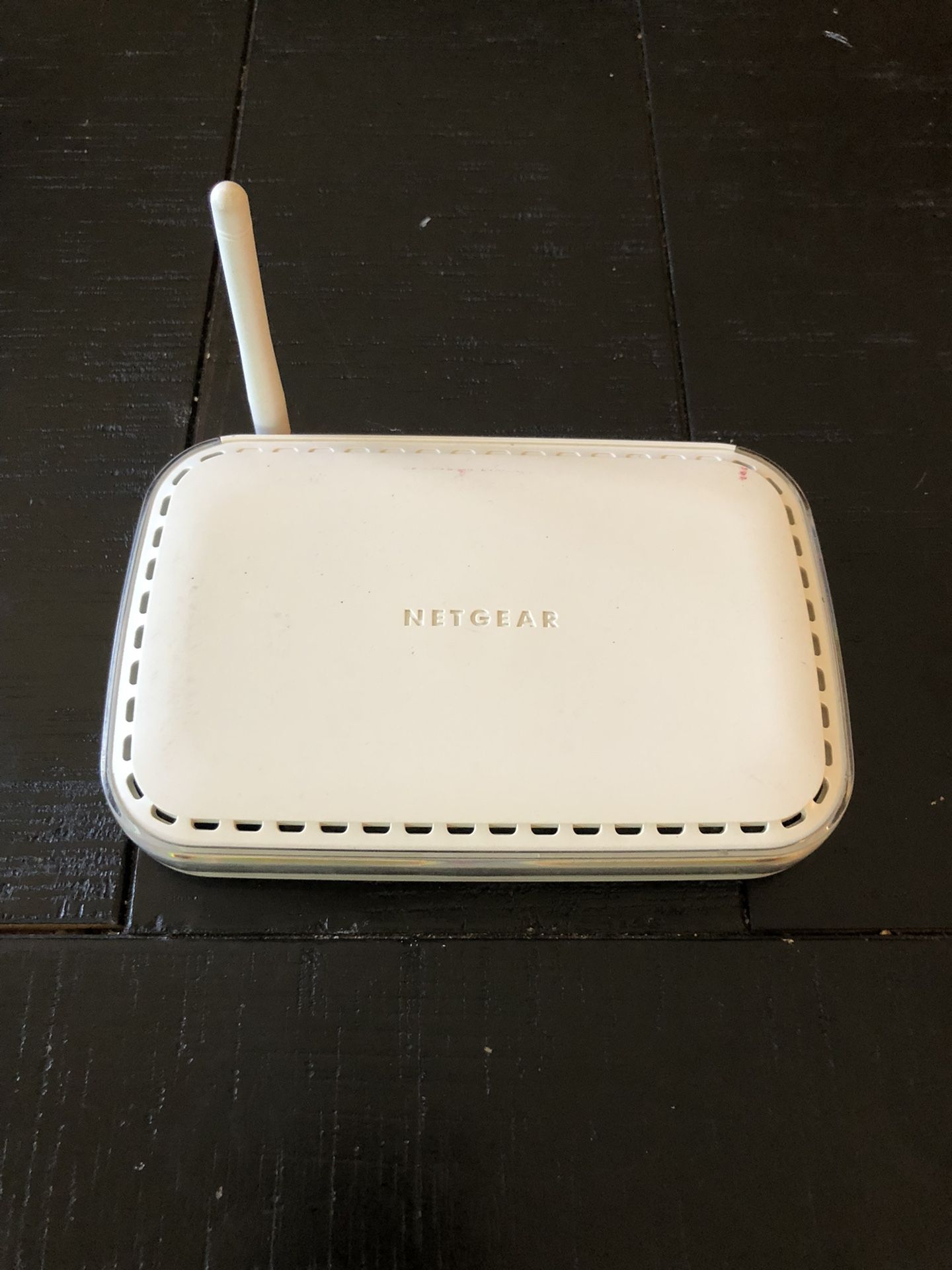 Netgear WGR614 54 Mbps 4-Port 10/100 Wireless G Router (WGR614v6)