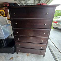 Solid Wood 6 Drawer Dresser