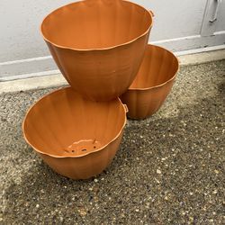 Planters Set Of 3$15