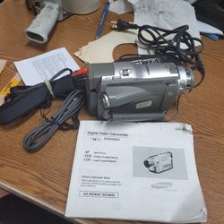 Samsung SCD23 Digital Camcorder *Working* Complete Bundle