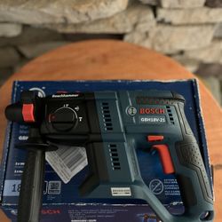 Bosch 18-volt 8-Amp Sds-plus Variable Cordless Rotary Hammer Drill