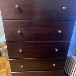 5 Drawer Wood Dressers 