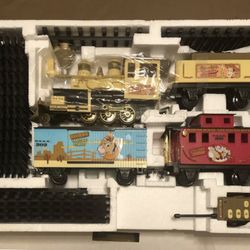 DISNEY PIXAR WOODY’S Round Up Railroad Train Set With Lights, Sound And Real Smoke!! Great Around A Christmas Tree!!