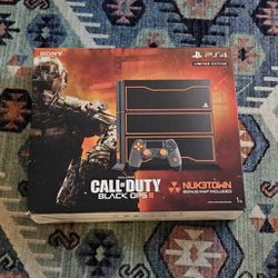 PS4 2 Controllers 1TB Call Of Duty Limited Edition 