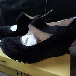 NEW FLY London Women's Yeon701Fly Wedge Women's EU 38 / US 7.5-8