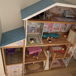 4 Level Wooden  Dollhouse 