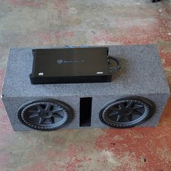 12" Kicker Cvx Subs In A Venree Box With Amplifier 