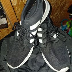 Men's Black Adidas 9.5 Running Shoes 