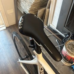 Fizik Saddle 