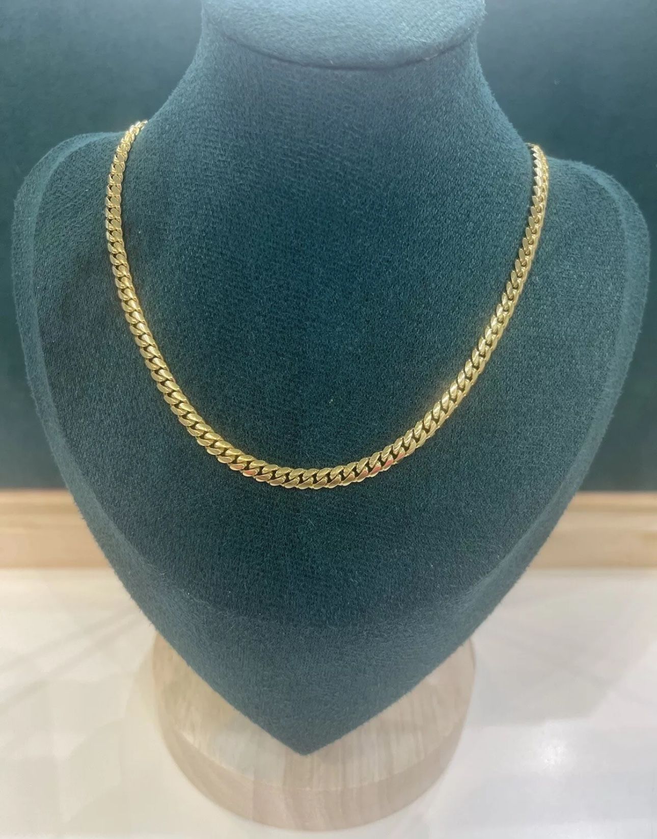 14k solid heavy Yellow gold cuban link chain 4MM 24” Long