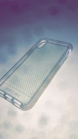 iPhone X tech 21 white