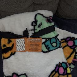 HELLO KITTY BLANKETS