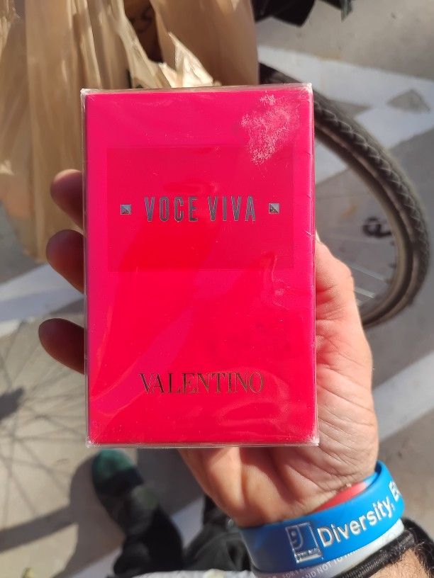 Valentino Voce Viva 100mL Eau de Parfum – Brand New Sealed – Authentic Designer Perfume