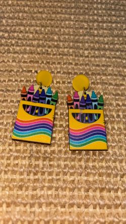 Crayon earrings