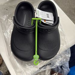 New Crocs Women’s Size 9 