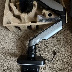 MSI single Arm Monitor Mount