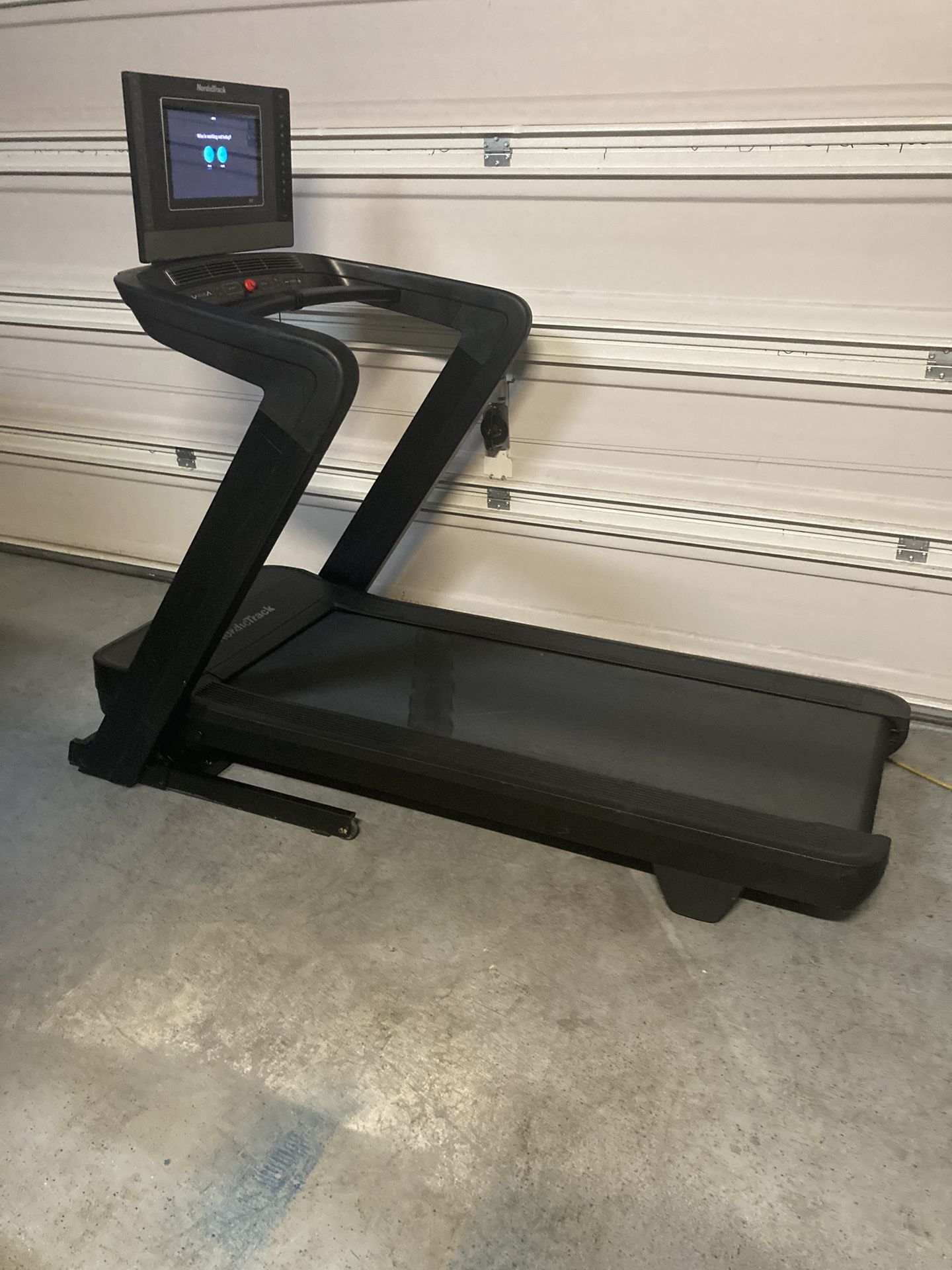 Nordictrack Commercial 1750 Treadmill 