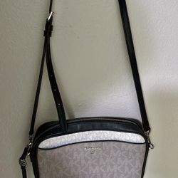 Michael Kors Crossbody Purse