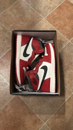 Jordan 1 lost n found Chicago size 9 men brand new