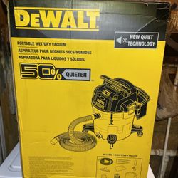 DeWalt Vacuum