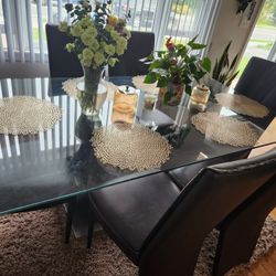 6 Seat Dining table 