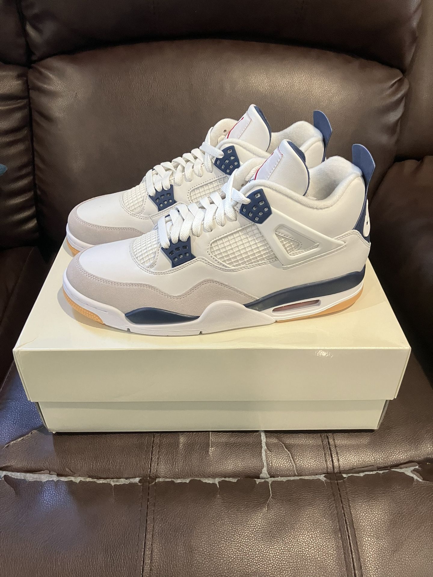 Nike Air Jordan 4 Retro SB Navy Size 11
