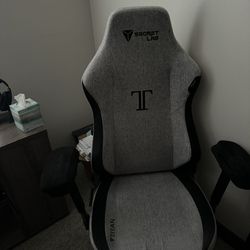 SecretLabs Titan Gaming Chair