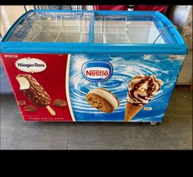 AHT Rio S125 Curved Lid Freezer. Ice Cream Refrigerator, Commerce, Nestle Ice Cream Fridge