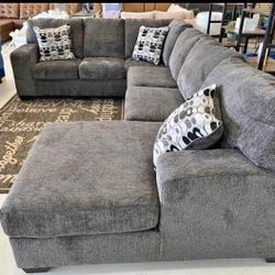 U SHAPED SECTIONAL COUCH SAME DAY DELIVERY By ASHLEY 
