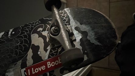 Skateboard