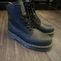 Men’s Dr Martens Size 10