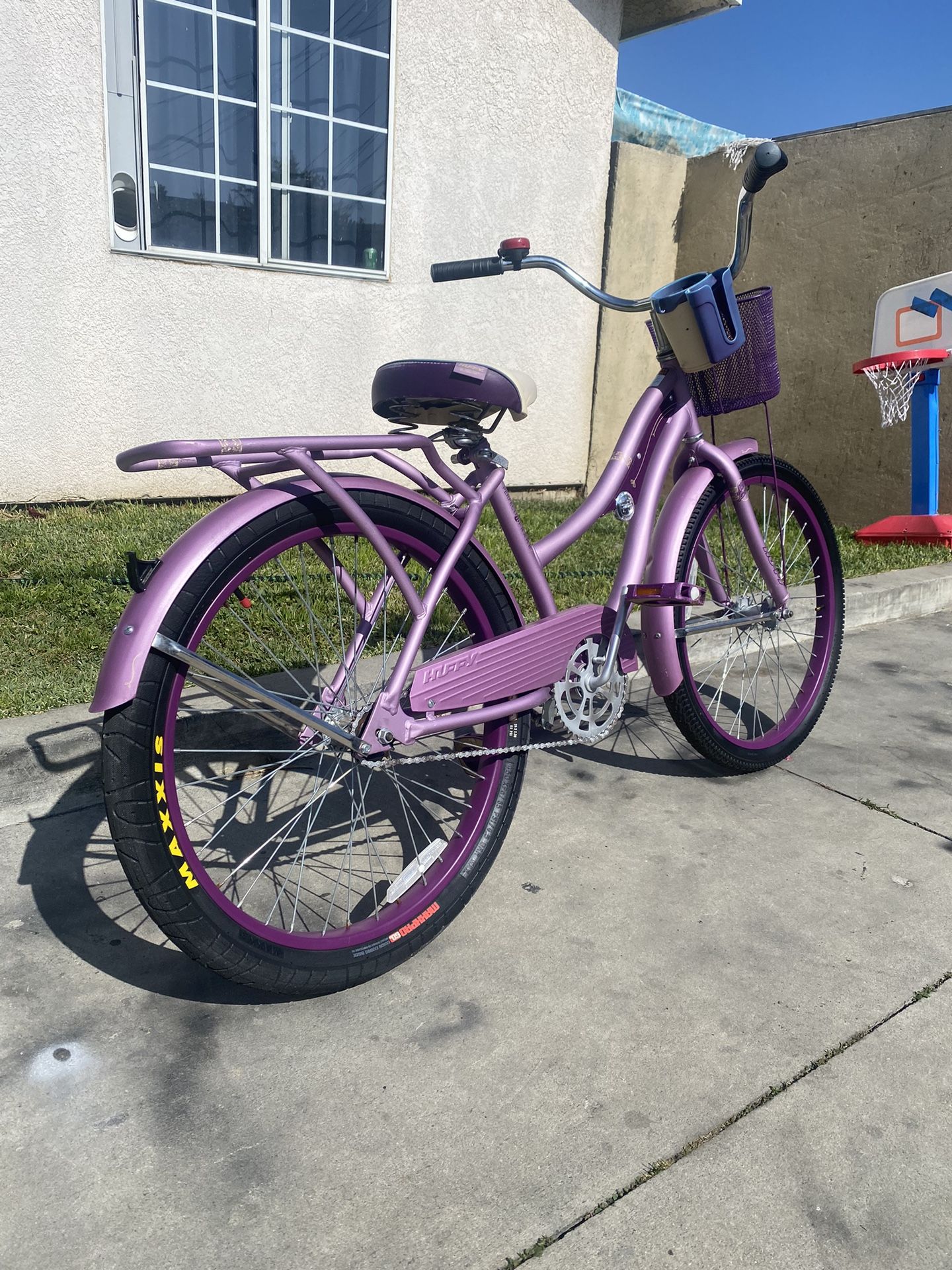 Huffy Beach Cruiser Good Condition Ready To Ride Tires 24”