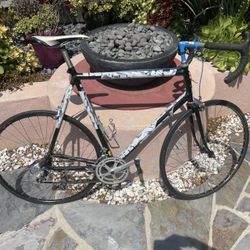 Cannondale 12 Speed Road Bike (26 Inch Frame)