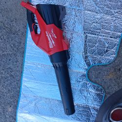 Milwaukee M18 FUEL 120 MPH 500 CFM 18V Lithium-Ion Brushless Cordless Handheld Blower (Tool-Only)