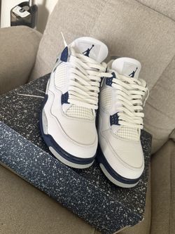 Jordan 4’s midnight Navy size 12 mens .