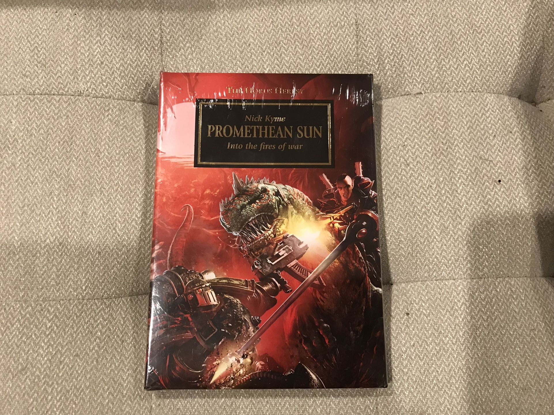 Promethean Sun: The Horus Heresy Novella Hardcover (Warhammer 40,000 40K 30K)