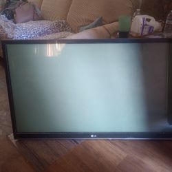 50" Flat Screen Plasma LG TV